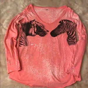 Long sleeve v neck Tee